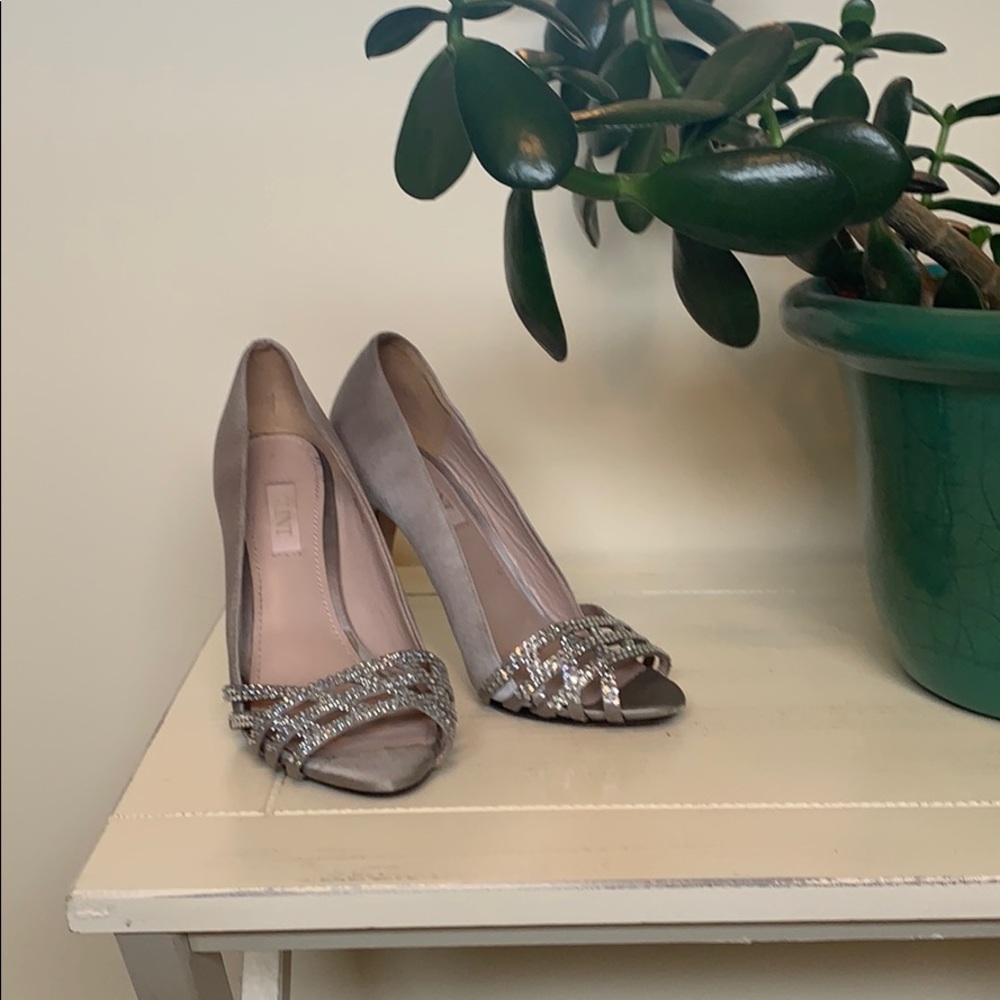 Silver satin gem 3.5 inch heels, size 4